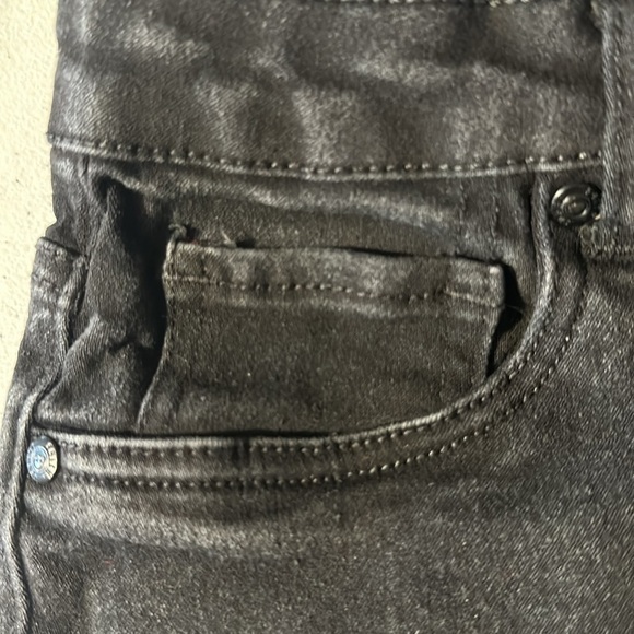 Faith Jeans Don’t Lose Faith High Rise Black Button Fly 5 Pocket Stretch Shorts - Picture 5 of 8